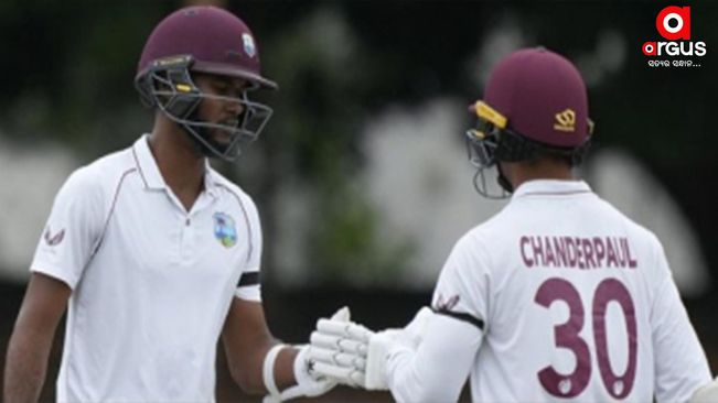 Chanderpaul hits 207*, Brathwaite 182 as West Indies post big total against Zimbabwe