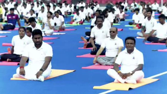 CM Majhi Leads Yoga Celebrations In Bhubaneswar; Ministers, MLAs At Other Places