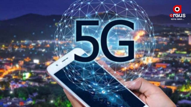 Premium segment at highest spot, 5G phones at 32% market share in India