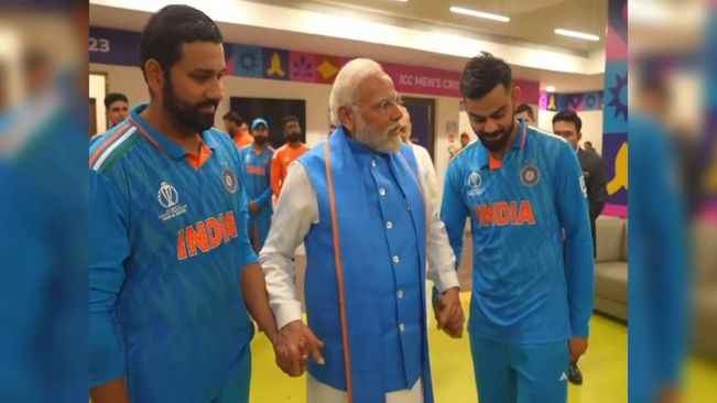 'Keep Your Spirits High, India Is Looking At You', PM Modi consoles Team India Following Their Loss In CWC 2023