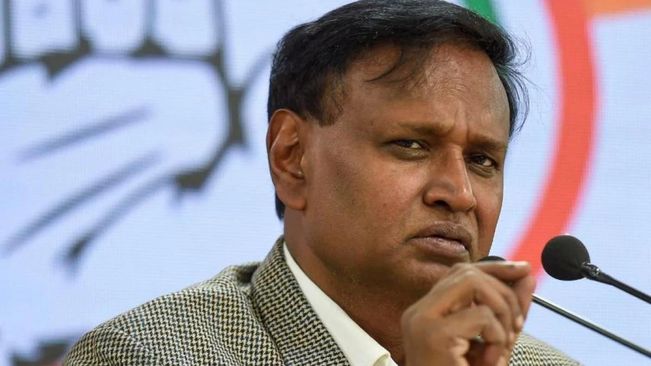 NCW issues notice to Udit Raj for his remark on President Murmu