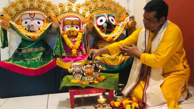 ଦୁବାଇରେ ଦିଅଁ ଗାଧୁଆ ନୀତି