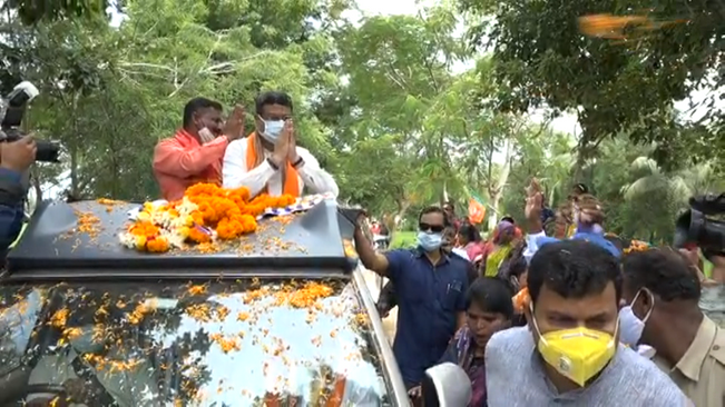 Union Minister Dharmendra Pradhan campaigns for BJP candidate